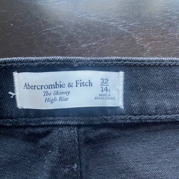 Abercrombie Jean - Picture 2 of 2